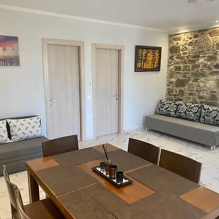 Suli Apartment