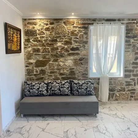 Suli Apartment